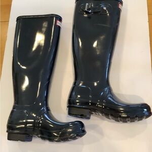 Hunter Gloss Tall Rain Boots in Shiny Gray Rubber Waterproof Wellies Outdoors